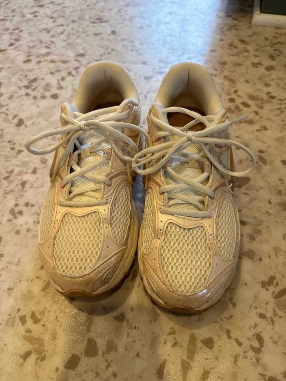 Nike V5 RNR women’s size 8